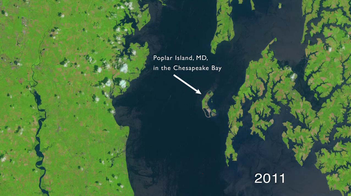 Video from Space: Army Builds 'Mud Island' on US East Coast